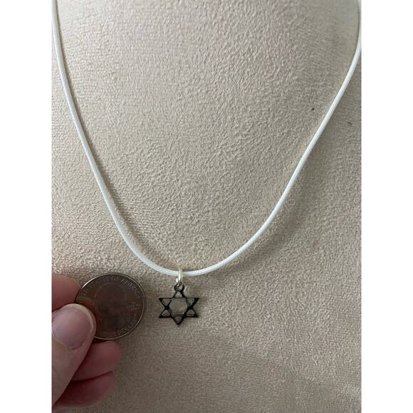 Star of David pendant necklace - Picture 2 of 4
